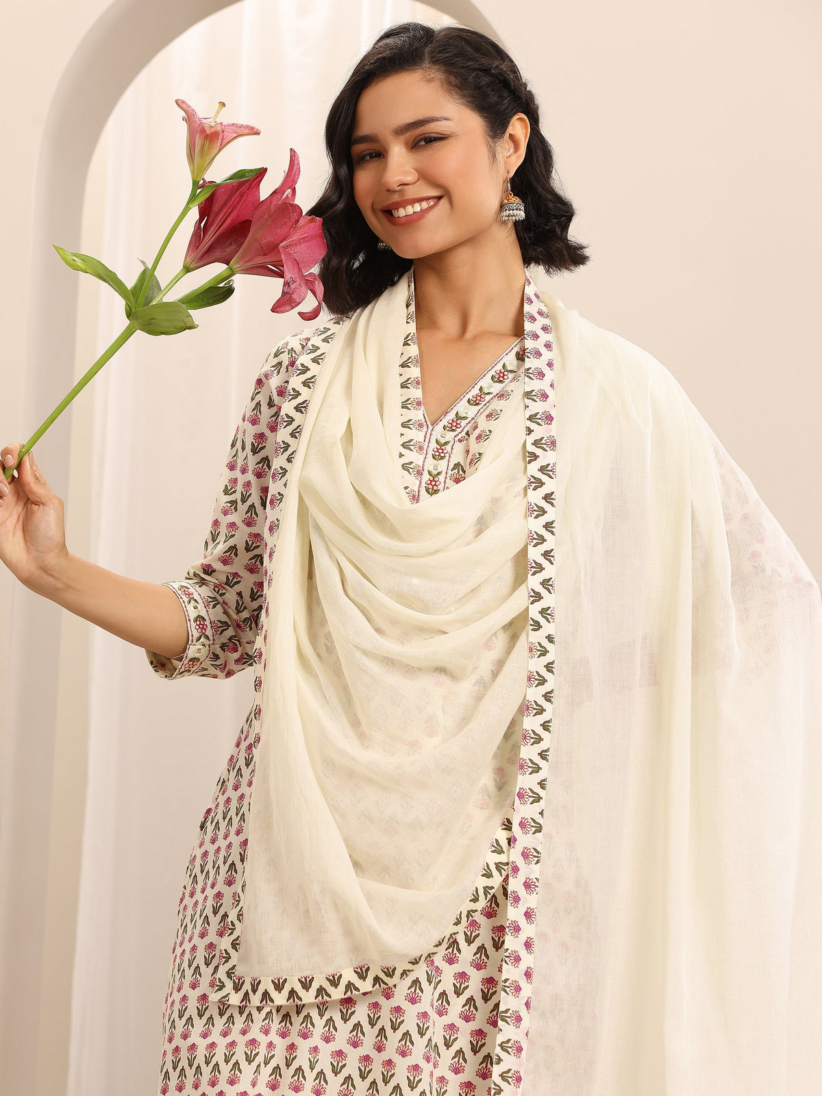 Anouk White Printed Cotton Blend Straight Suit Set With Dupatta