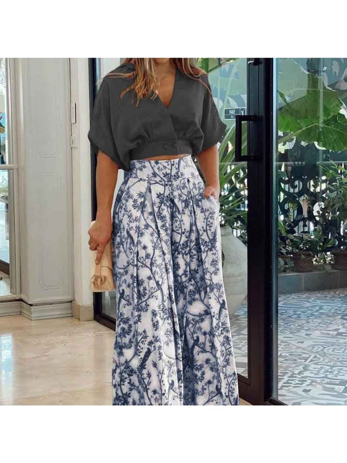 Elegant Printed Wide-Leg Pants Set – V-Neck Shirt Top Stylish Women’s Spring Casual Outfit