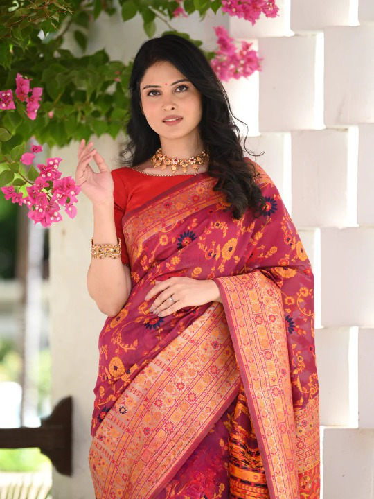 Vestigial Red Pashmina saree With Sempiternal Blouse Piece
