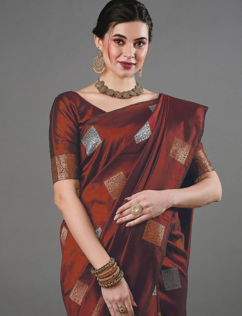 Bewitching Maroon Soft Silk Saree With Adoring Blouse Piece