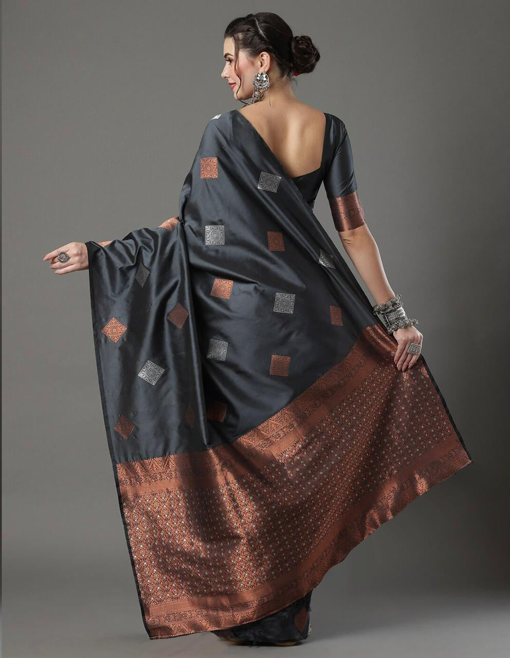 Scintilla Grey Soft Silk Saree With Petrichor Blouse Piece
