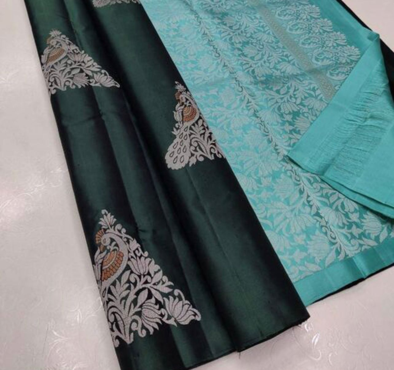 Classy Green Soft Silk Saree With Precious Blouse Piece