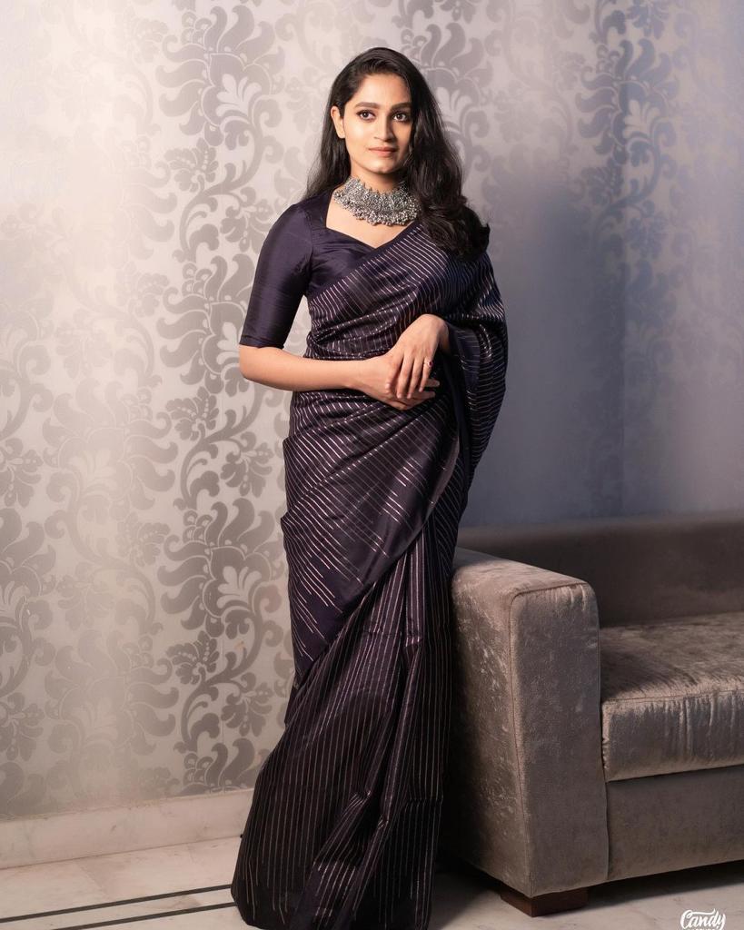 Stylish Black Soft Silk Saree With Sensational Blouse Piece