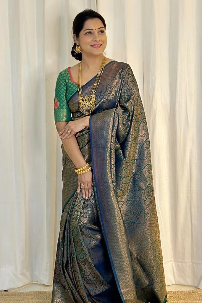 Beleaguer Green Soft Silk Saree With Elision Blouse Piece