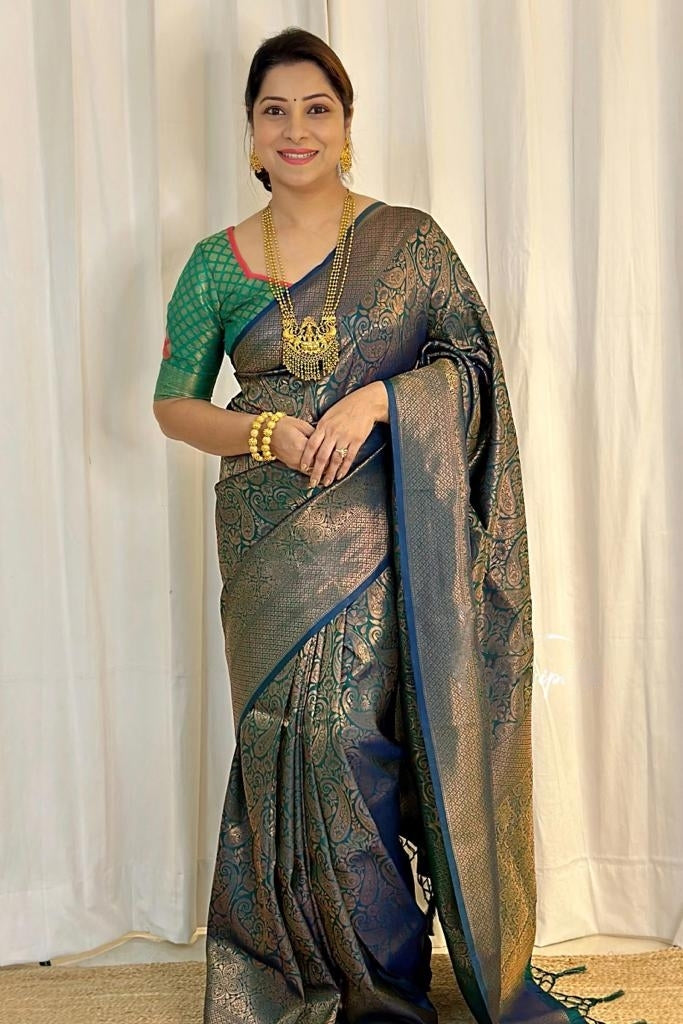 Beleaguer Green Soft Silk Saree With Elision Blouse Piece