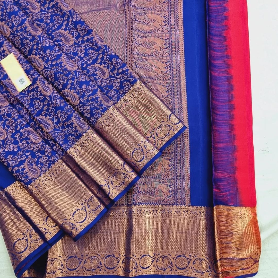 Tempting Blue Soft Silk Saree With Supernal Blouse Piece