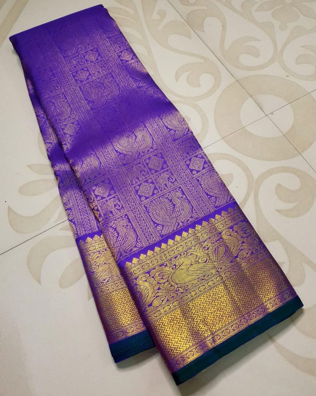 Conflate Royal Blue Soft Silk Saree With Evocative Blouse Piece