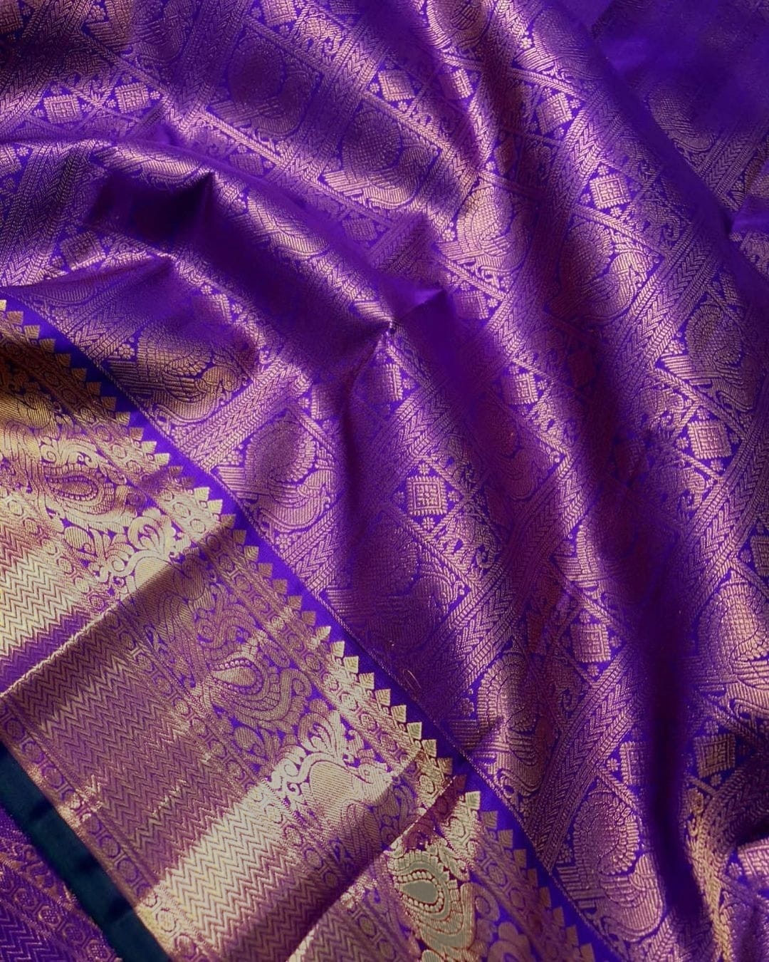 Conflate Royal Blue Soft Silk Saree With Evocative Blouse Piece
