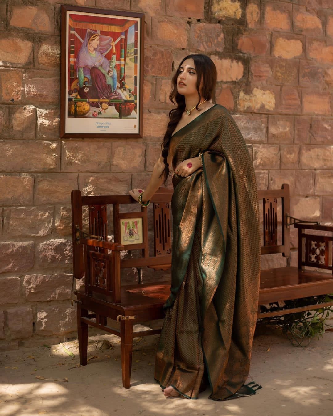 Smashing Dark Green Soft Silk Saree With Snazzy Blouse Piece