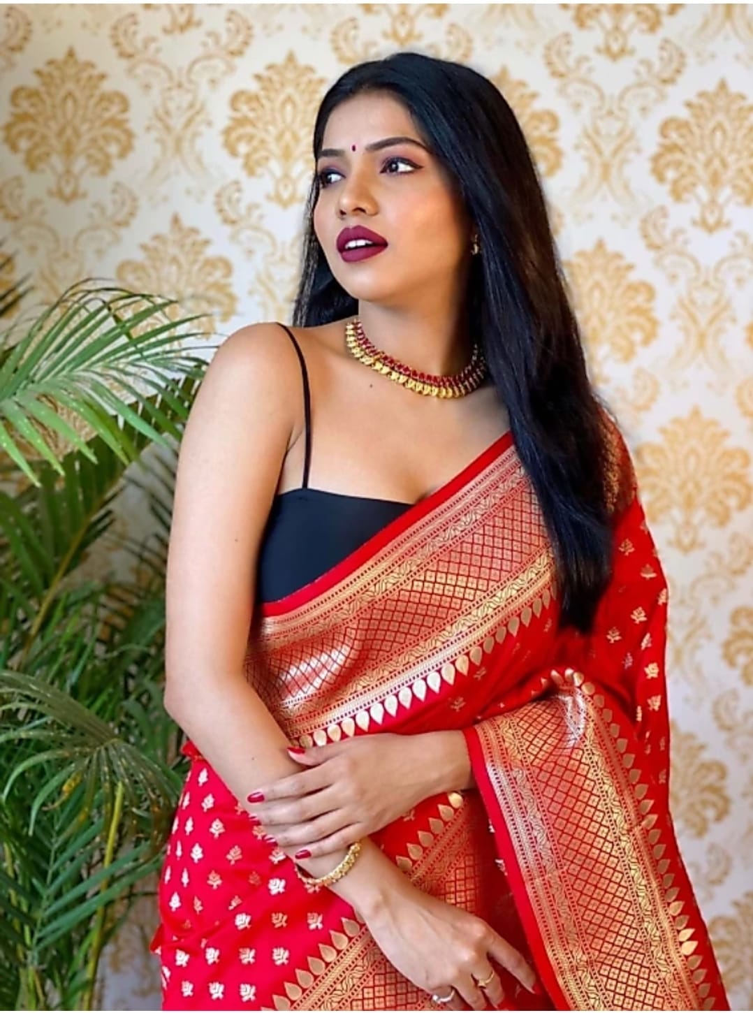 Ailurophile Red Soft Silk Saree With Palimpsest Blouse Piece
