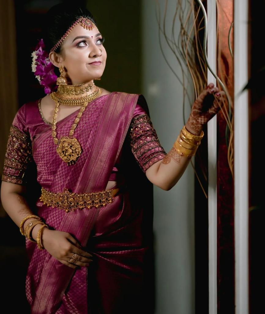 Trendy Purple Soft Silk Saree With Innovative Blouse Piece