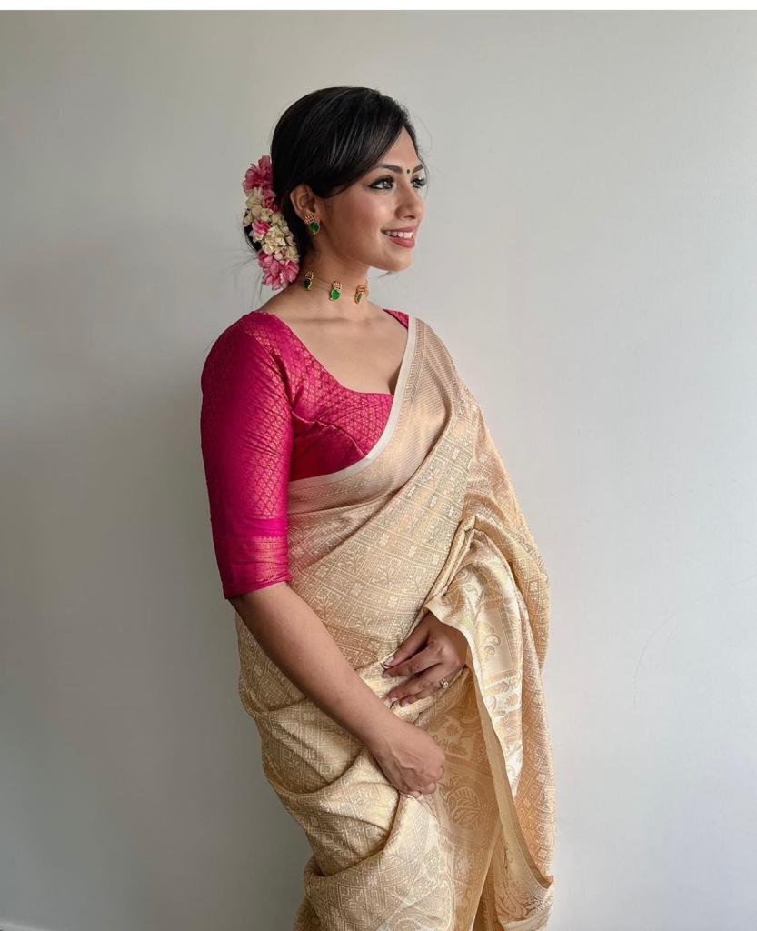 Wonderful Beige Soft Silk Saree With Mesmerising Blouse Piece