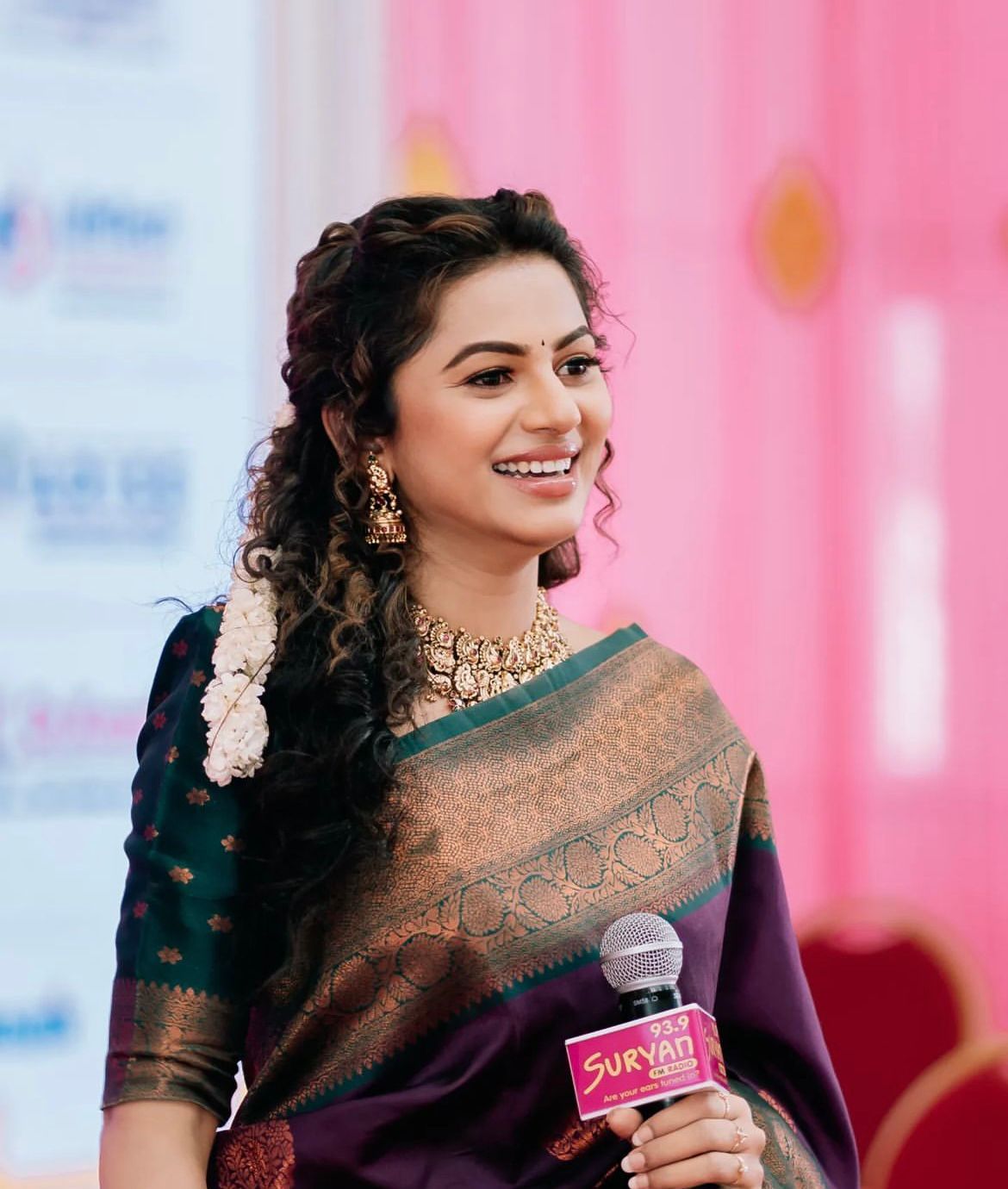 Enchanting Purple Soft Silk Saree With Snazzy Blouse Piece
