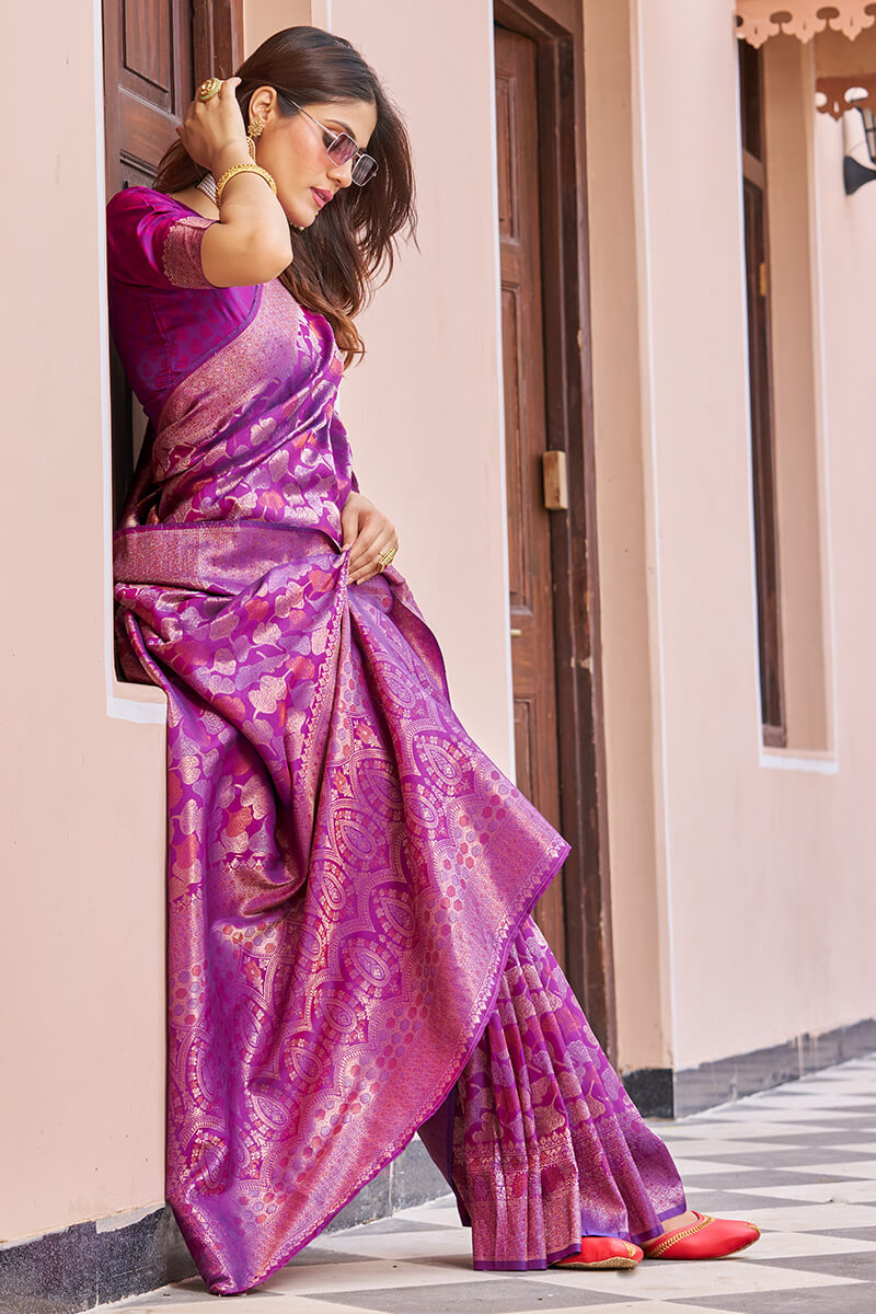 Flattering Purple Kanjivaram Silk Saree With Desuetude Blouse Piece