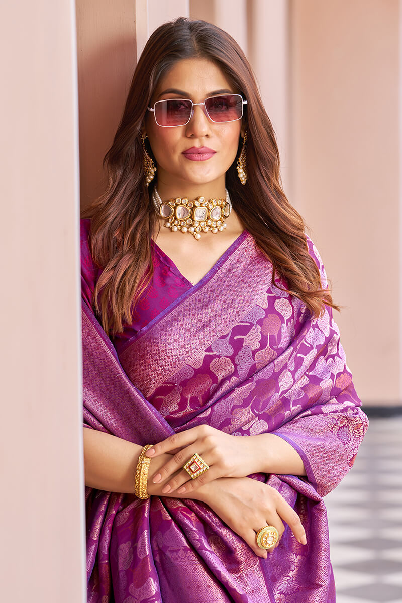 Flattering Purple Kanjivaram Silk Saree With Desuetude Blouse Piece