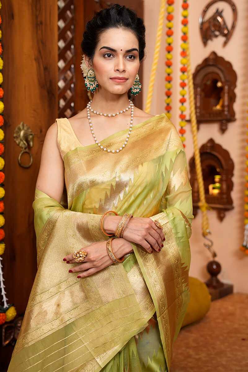 Profuse Green Organza Silk Saree With Felicitous Blouse Piece