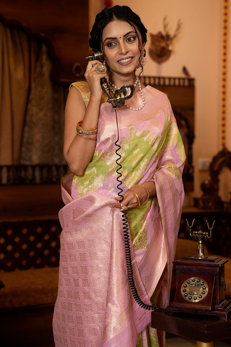 Incomparable Green Linen Cotton Silk Saree With Elaborate Blouse Piece