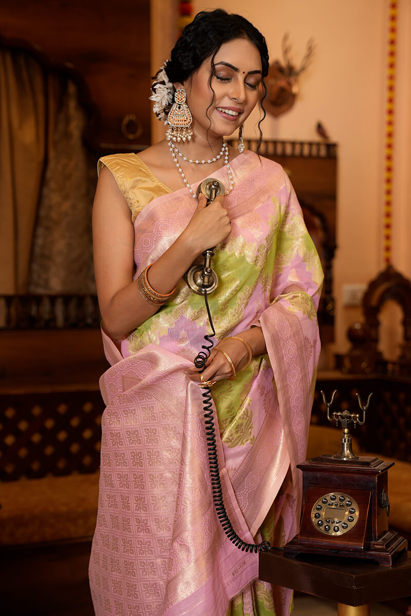 Incomparable Green Linen Cotton Silk Saree With Elaborate Blouse Piece