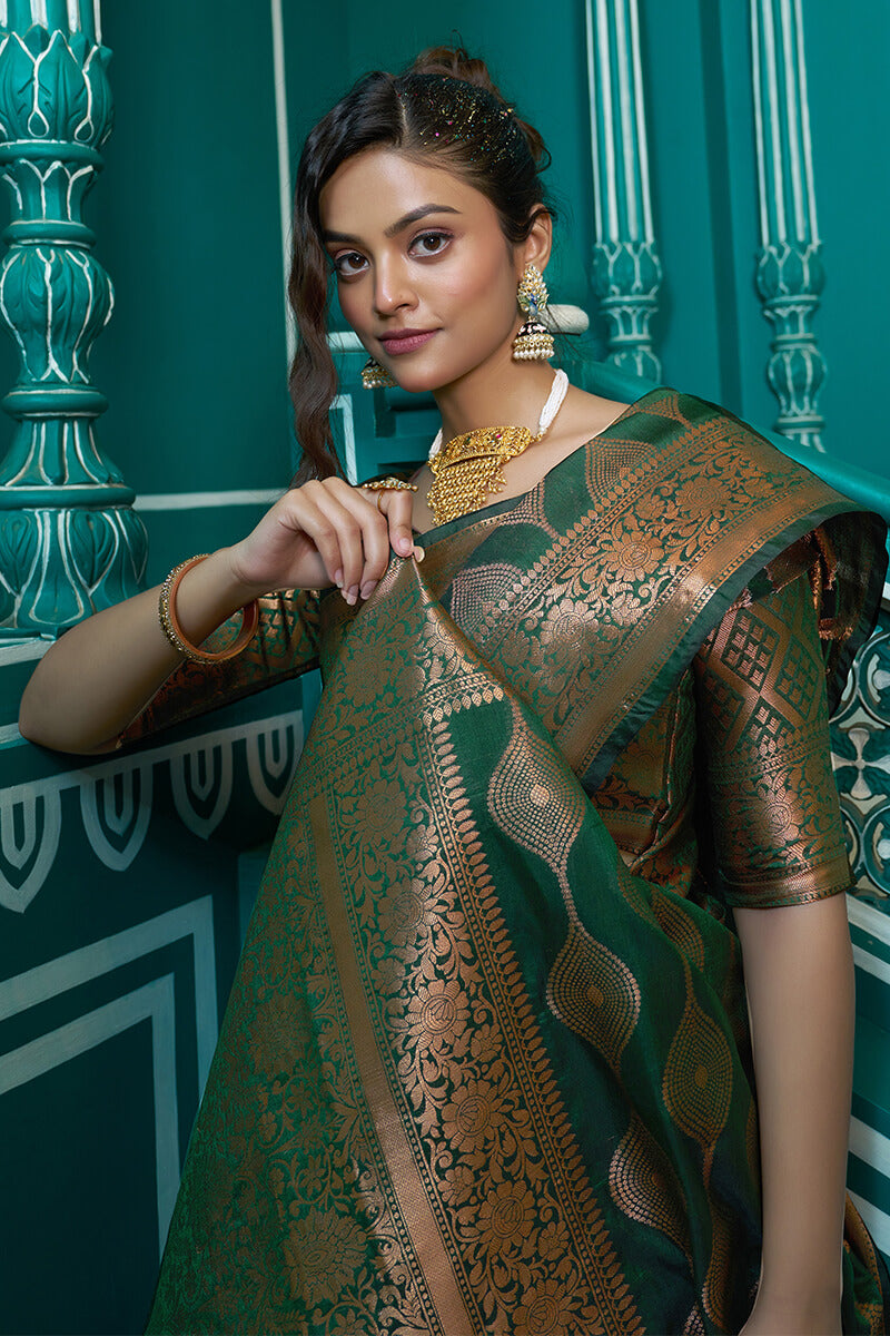 Super classy Maroon Soft Banarasi Silk Saree With Super  Blouse Piece