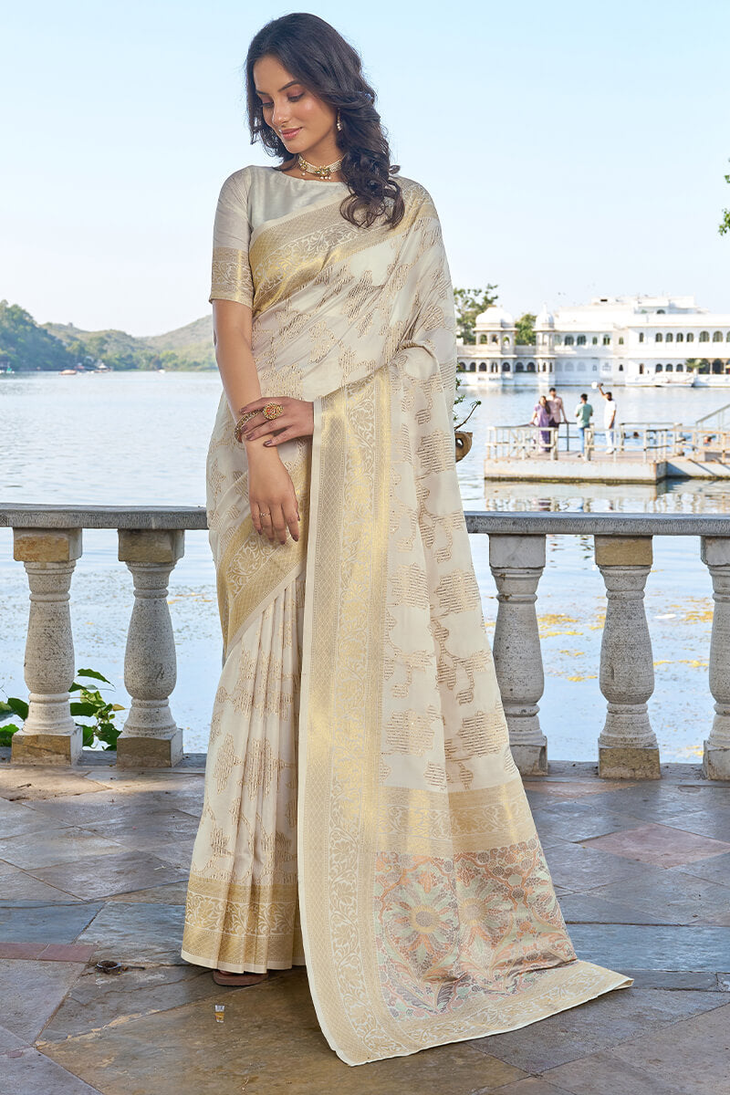 Glowing Beige Kanjivaram Silk Saree With Preferable Blouse Piece