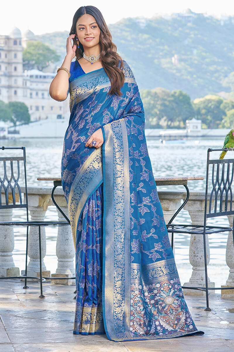Beautiful Blue Kanjivaram Silk Saree With Entrancing Blouse Piece