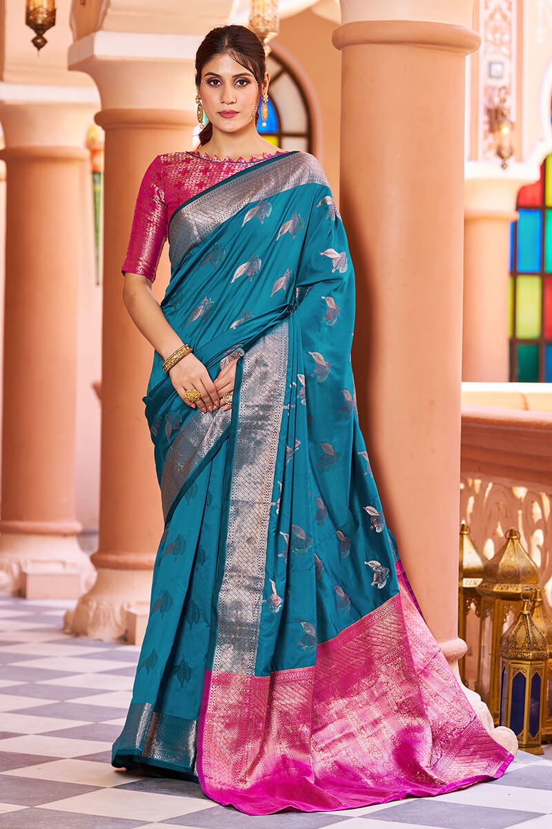 Stunner Rama Soft Banarasi Silk Saree With Enchanting Blouse Piece