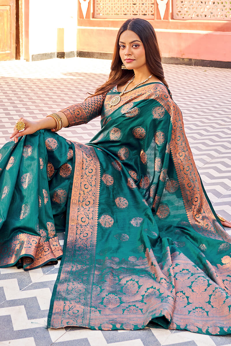Flameboyant Rama Banarasi Silk Saree With Prettiest Blouse Piece