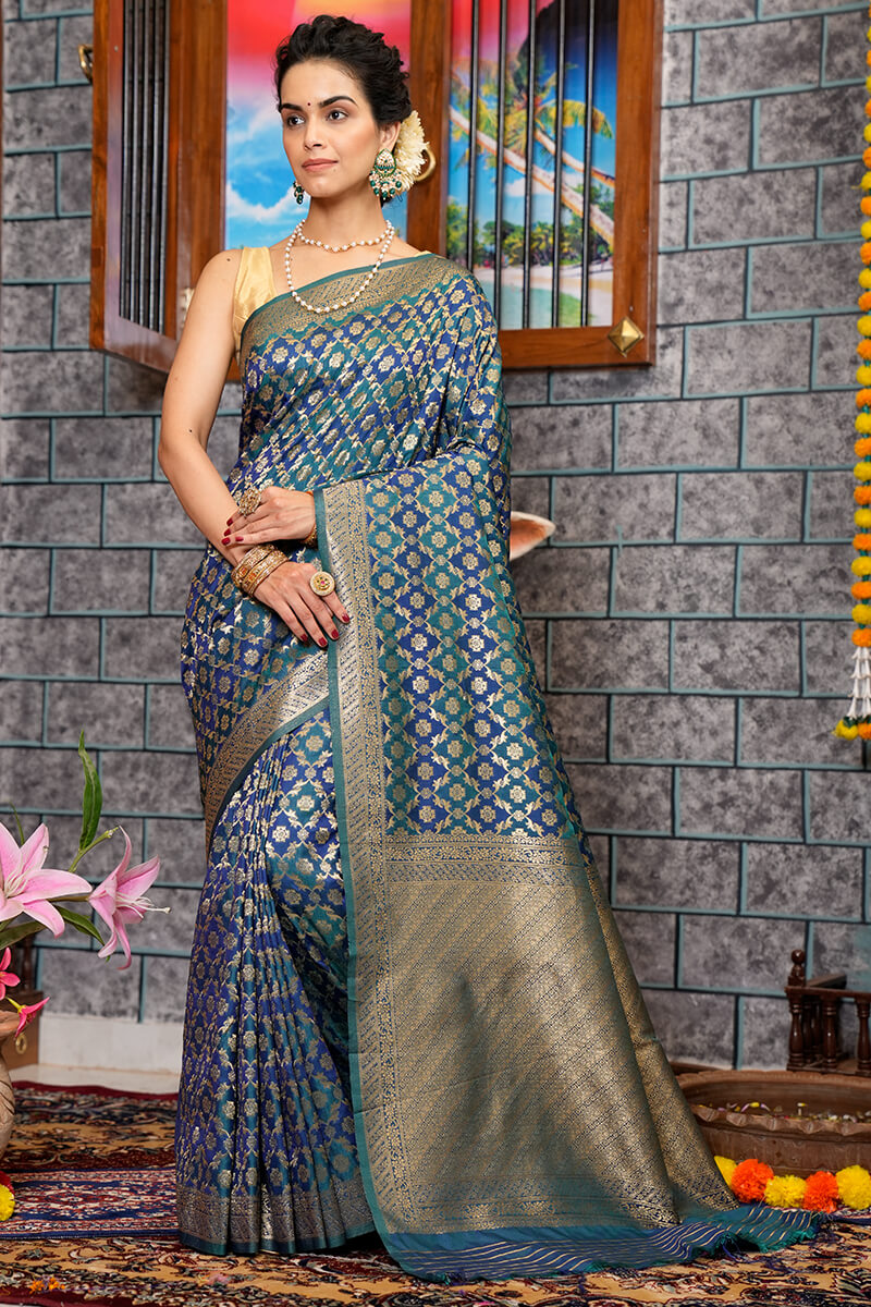Gleaming Navy Blue Kanjivaram Silk With Ratatouille Blouse Piece