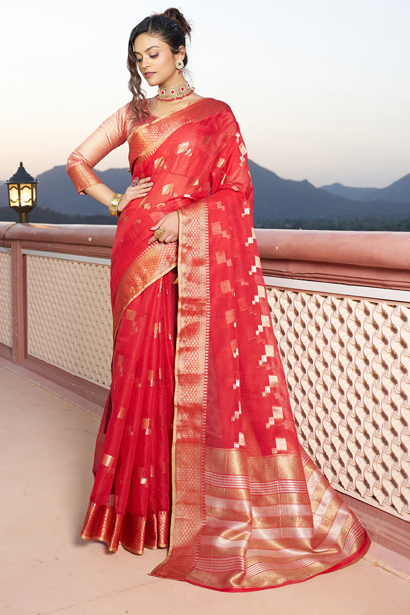 Unequalled Red Soft Silk Saree with Ideal Blouse Piece
