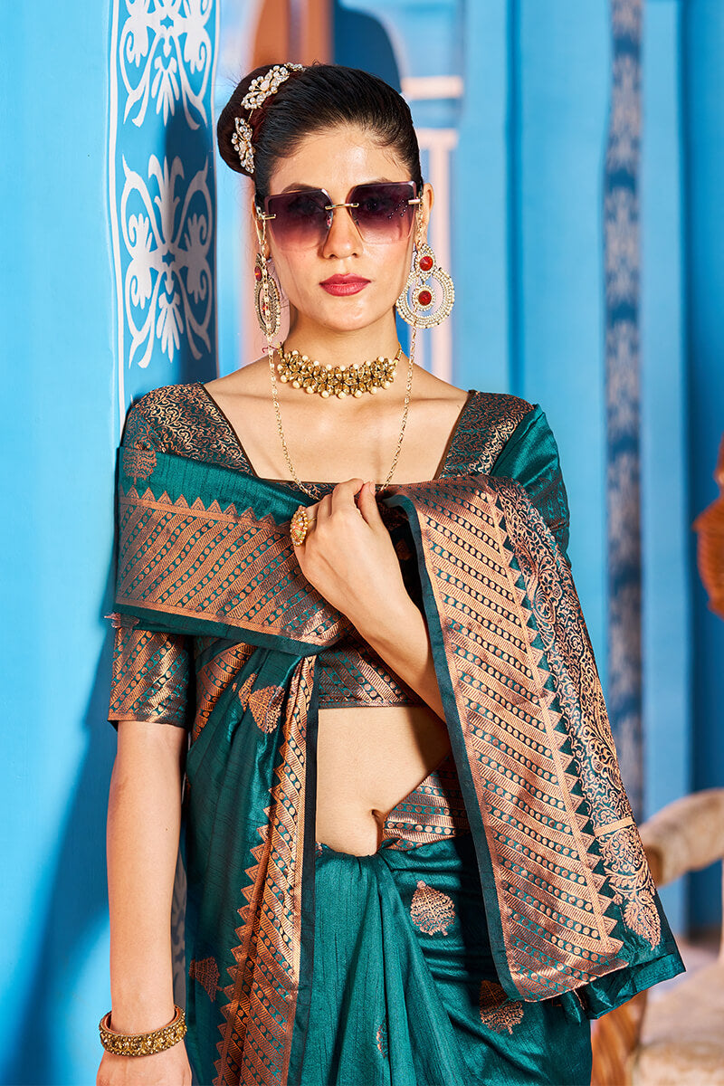 Prominent Rama Banarasi Silk Saree With Blissful Blouse Piece