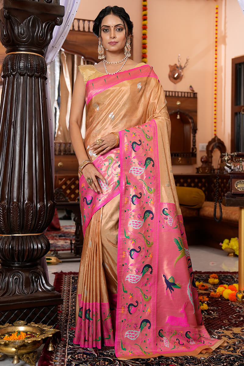 Capricious Peach Paithani Silk Saree With Beauteous Blouse Piece