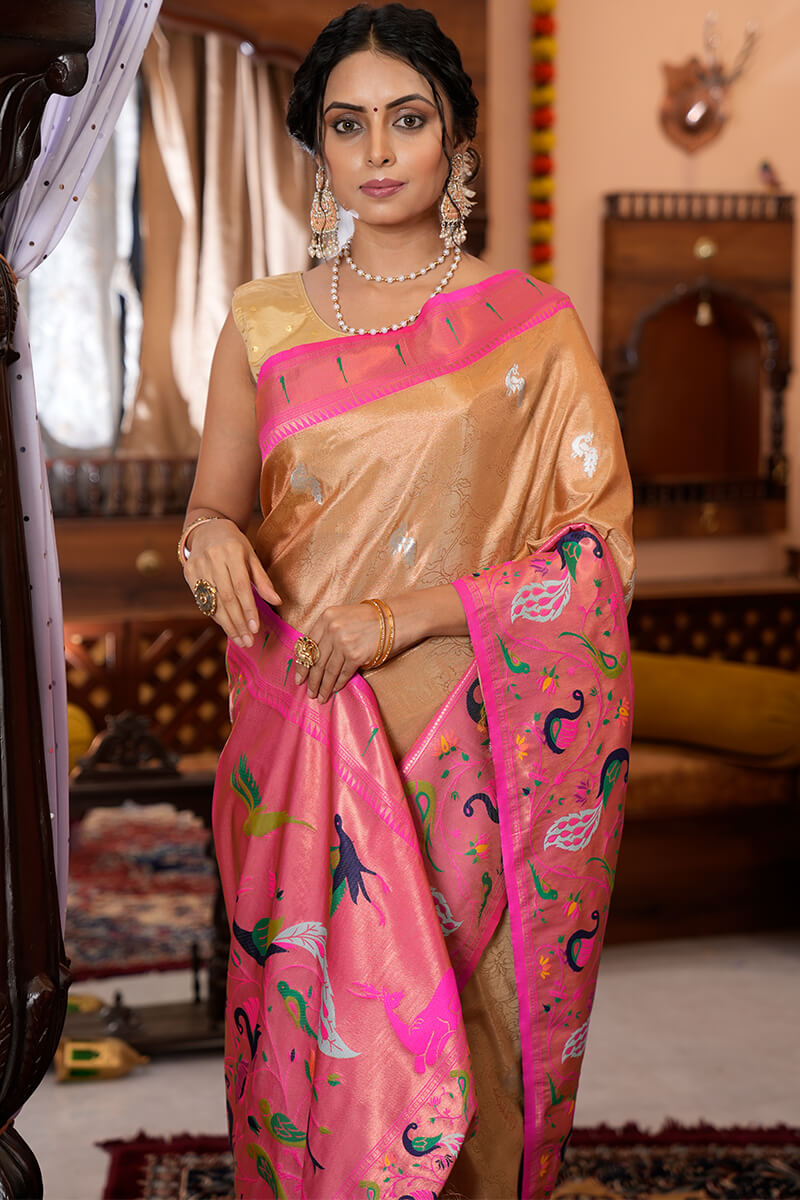 Capricious Peach Paithani Silk Saree With Beauteous Blouse Piece