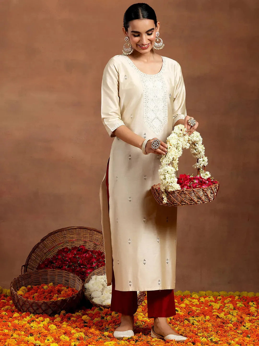 Anouk Off White Embroidered Silk Straight Kurta