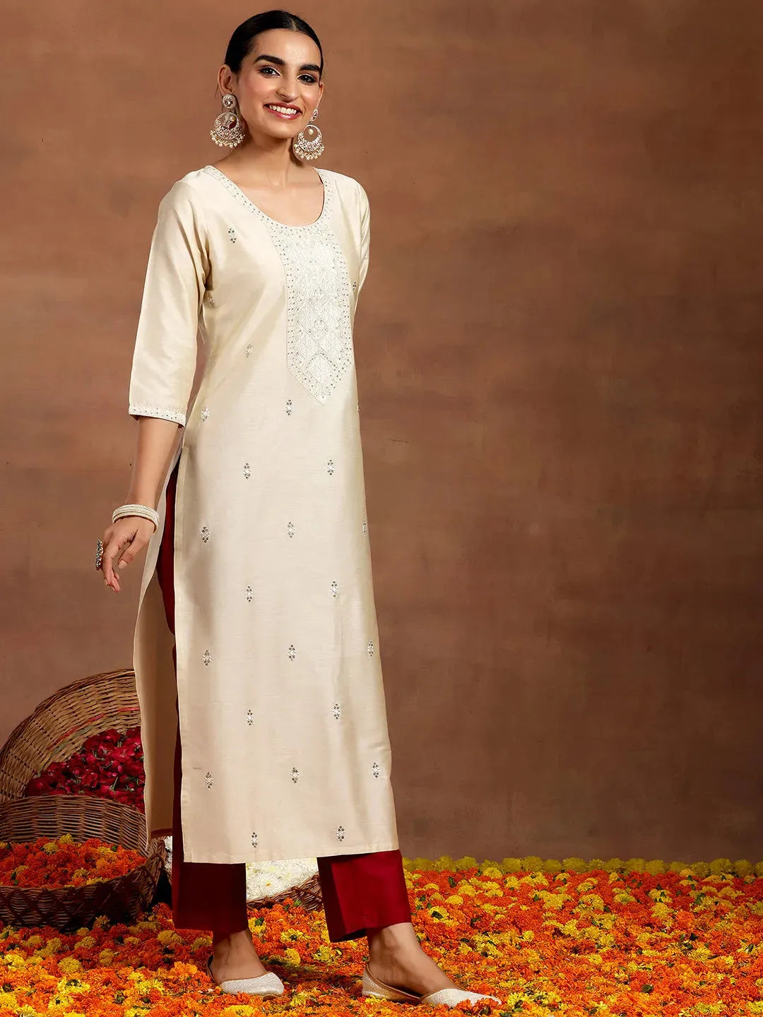 Anouk Off White Embroidered Silk Straight Kurta