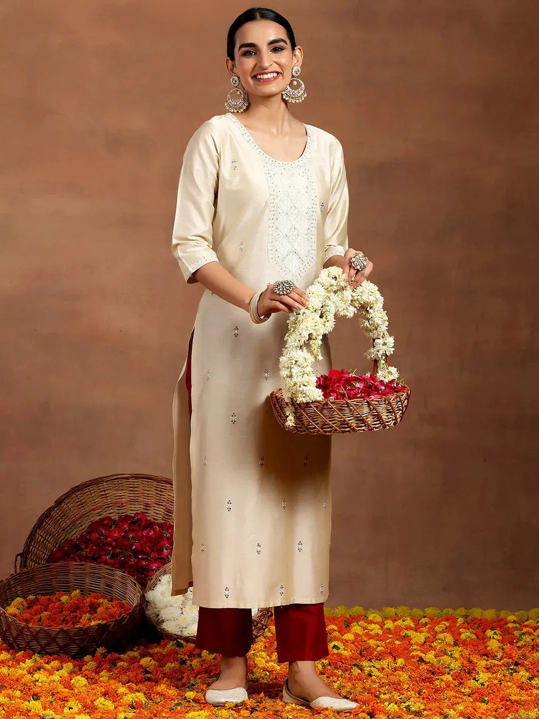 Anouk Off White Embroidered Silk Straight Kurta