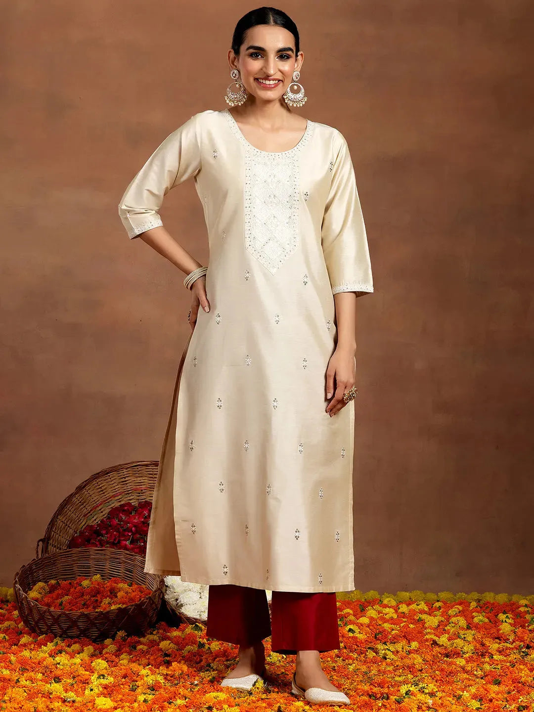 Anouk Off White Embroidered Silk Straight Kurta