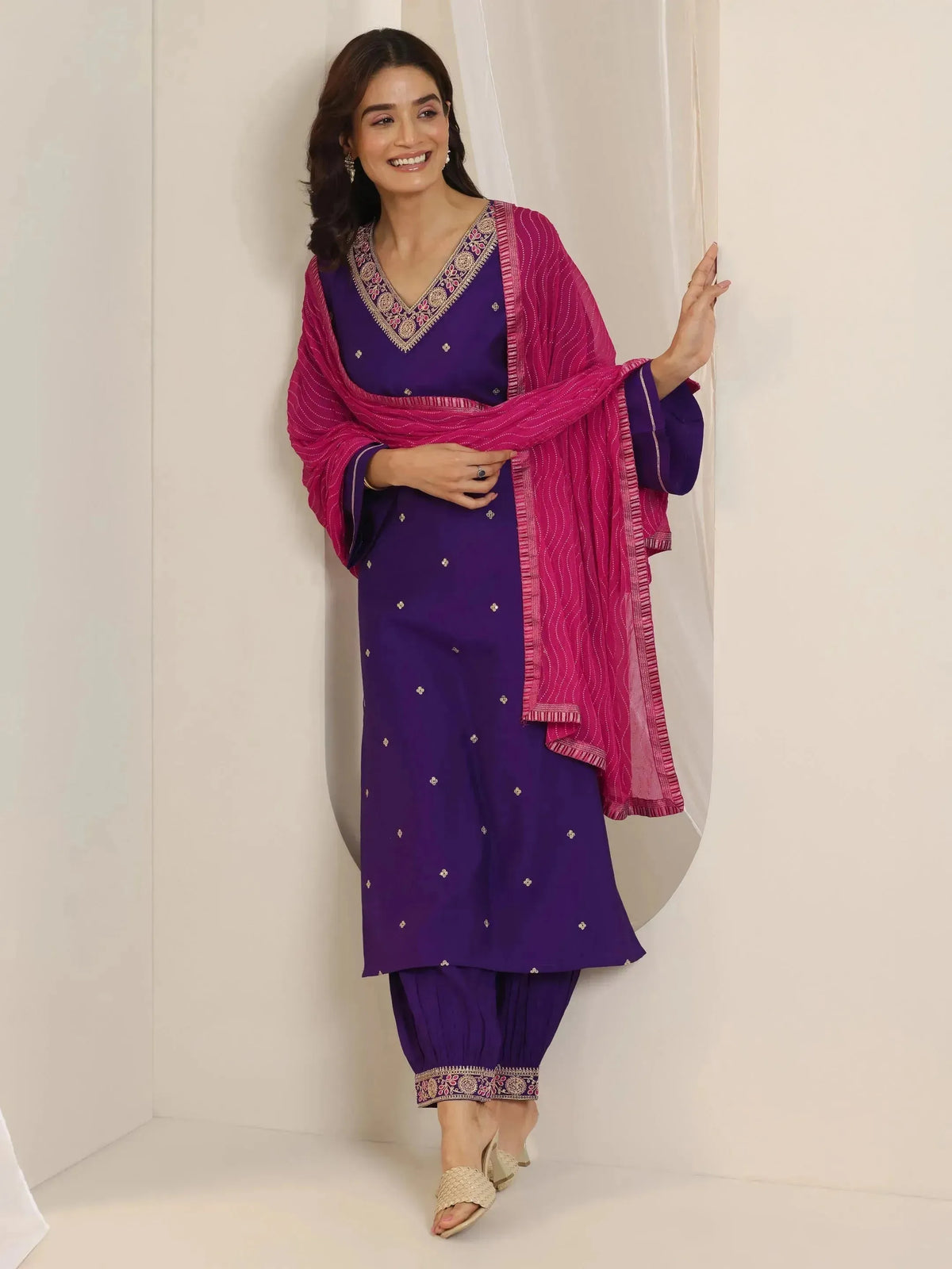 Anouk Purple Embroidered Silk Blend Straight Suit Set With Dupatta