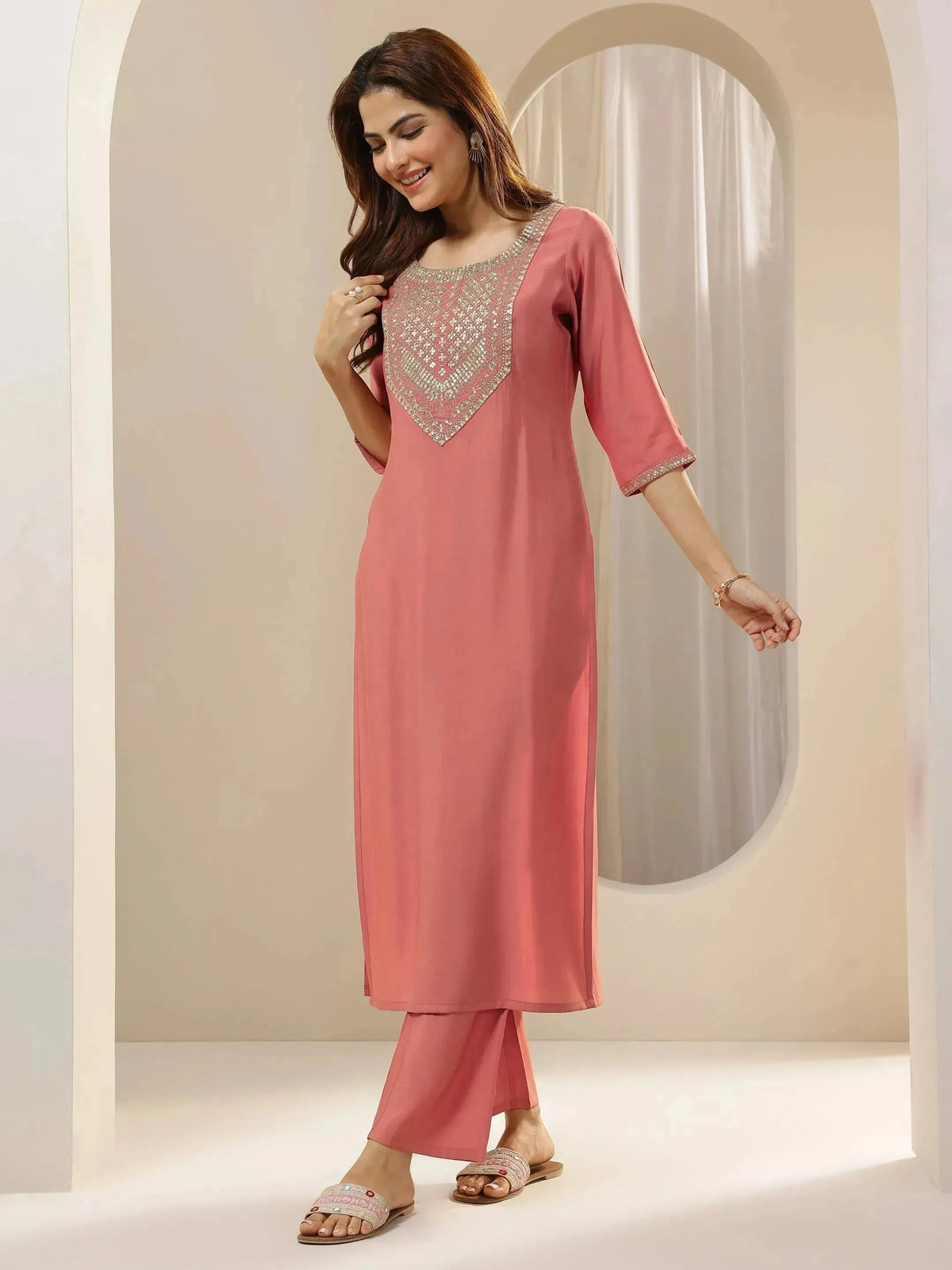 Anouk Peach Embroidered Silk Blend Straight Suit Sets With Dupatta