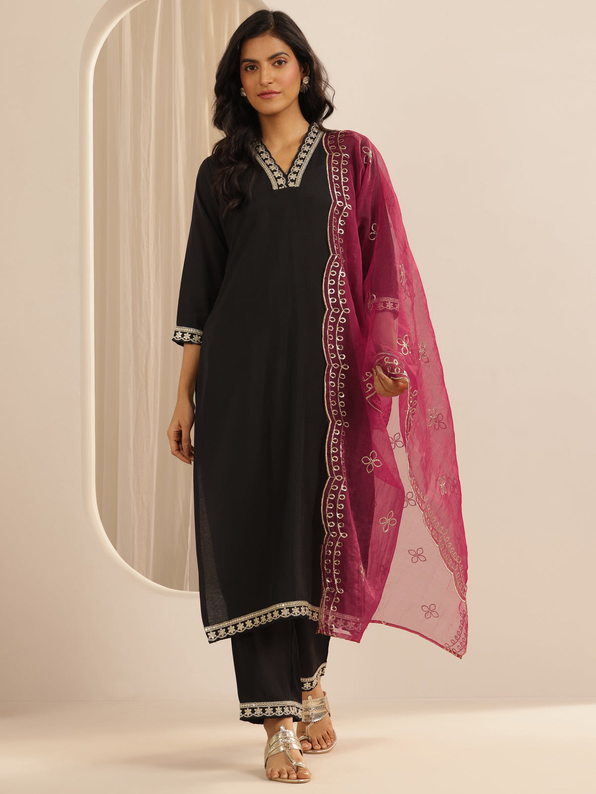 Anouk Black Solid Silk blend Straight Suit Set With Dupatta