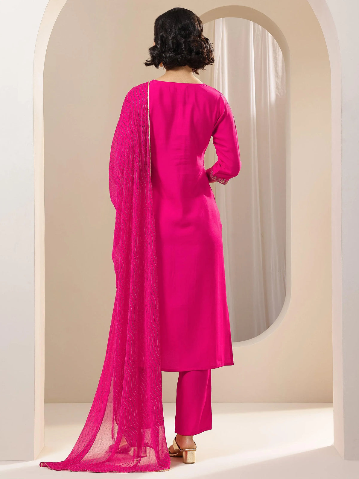 Anouk Pink Embroidered Silk Blend Straight Suit Sets With Dupatta