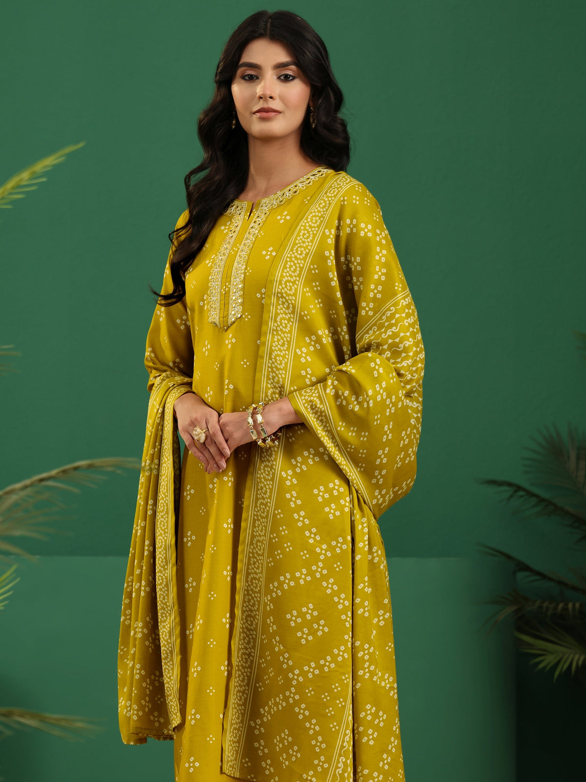 Anouk Green Bandhani Cotton Blend Straight Suit Set
