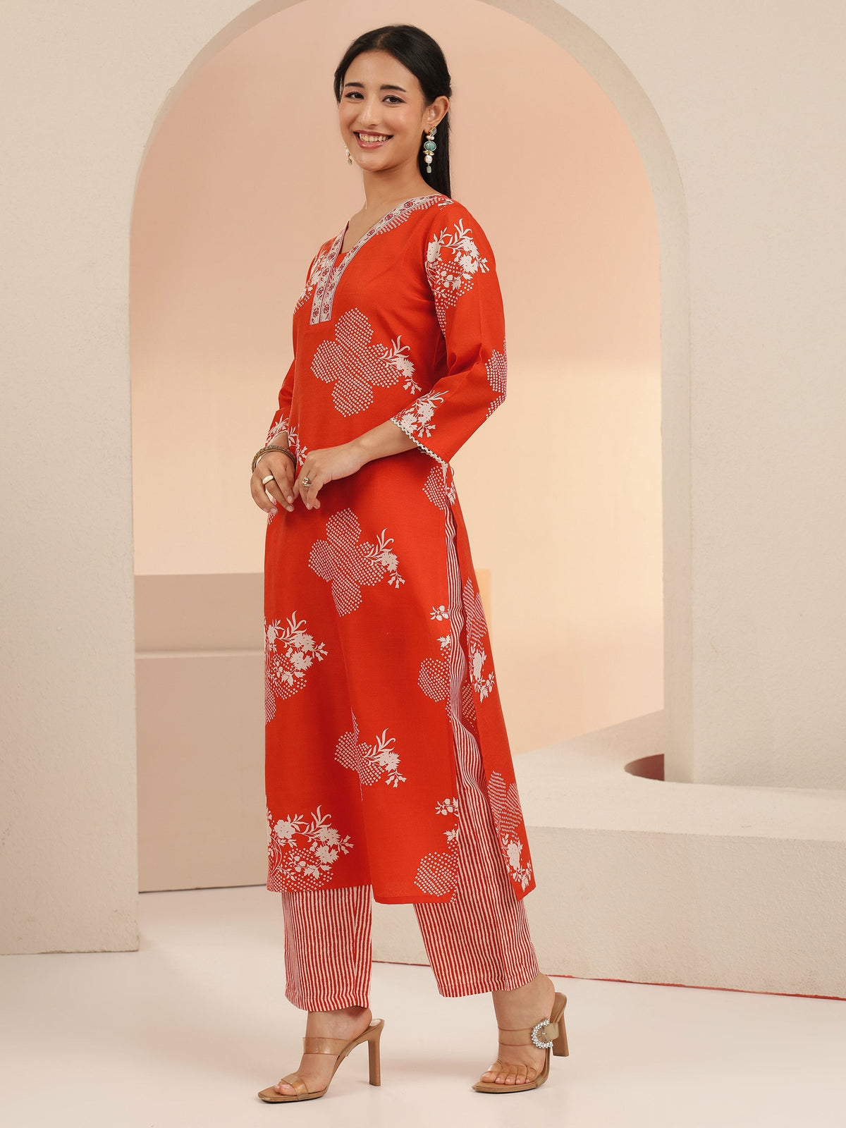 Anouk Orange Bandhani Printed Cotton Blend Straight Suit Set