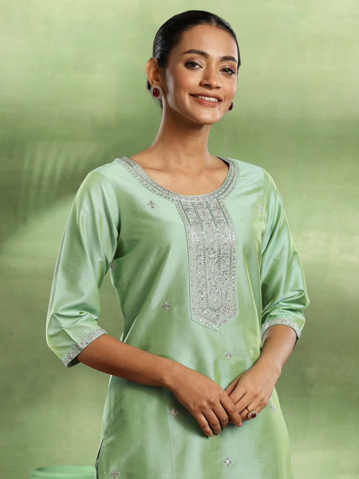 Anouk Green Embroidered Silk Blend Straight Suit With Dupatta