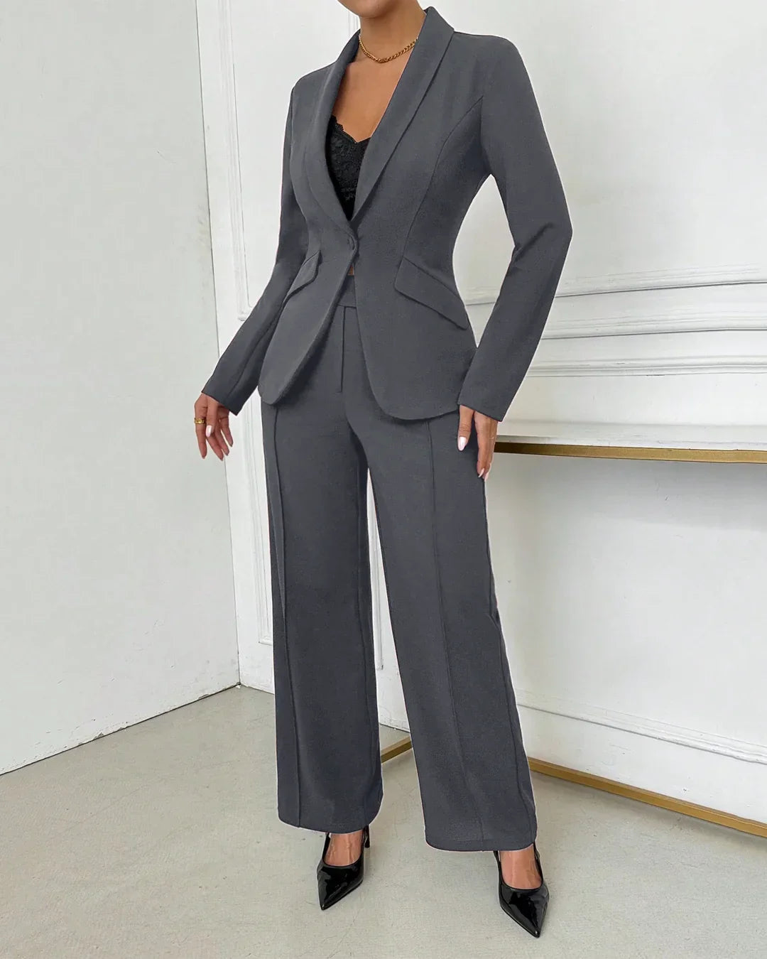 High-Waisted Trousers & Fitted Blazer Set in Dark Grey