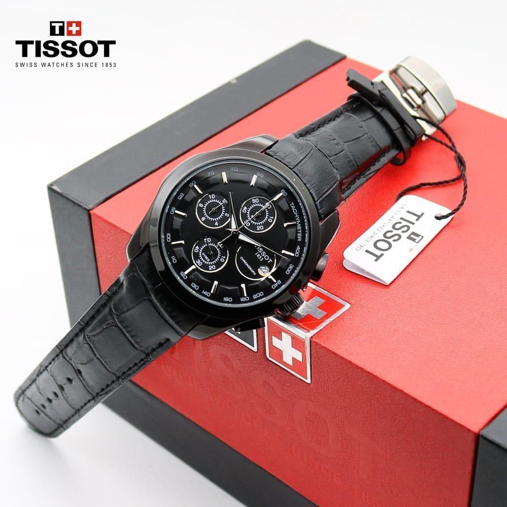 Everyday Wear Couturier Watch With Classic Appeal