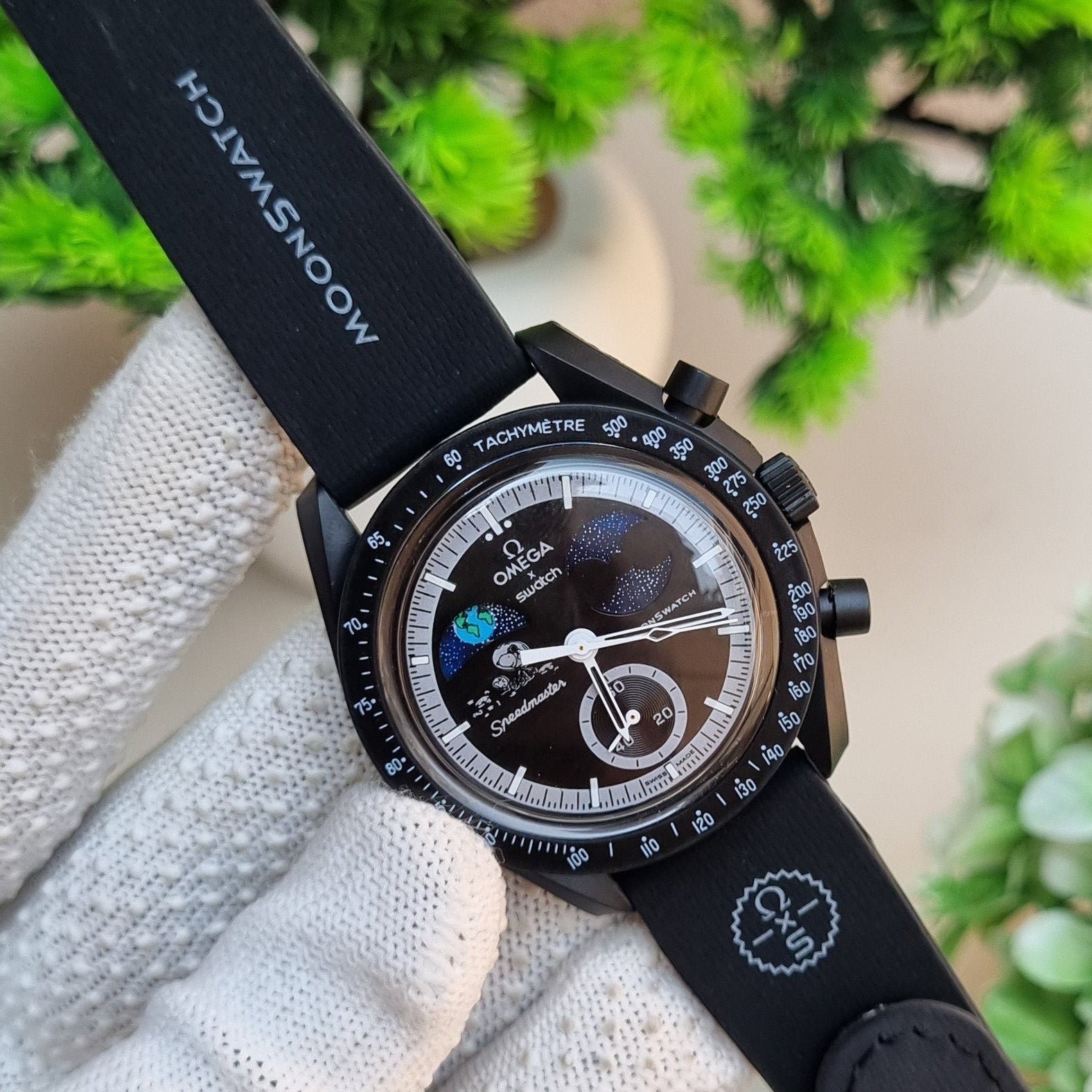 Omeg_a Sun-Moon Black Watch
