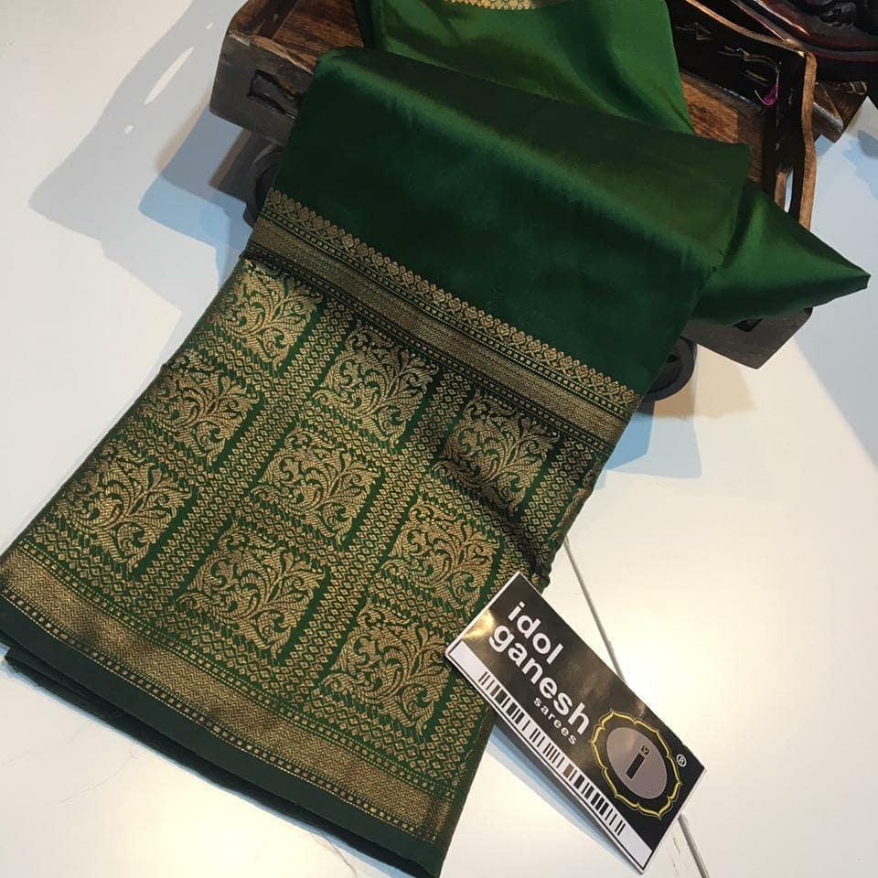 Demesne Green Soft Silk Saree With Lassitude Blouse Piece