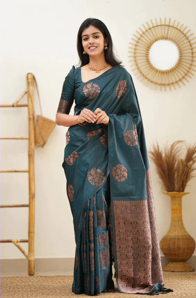 Angelic Rama Soft Silk Saree With Dalliance Blouse Piece