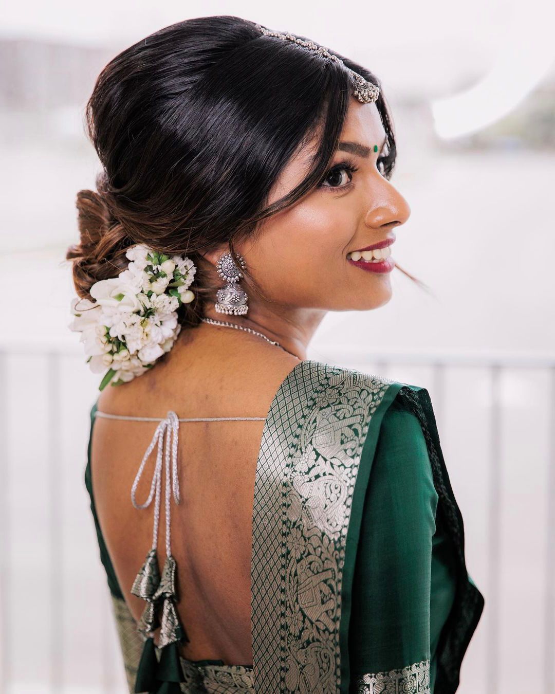 Sizzling Dark Green Soft Banarasi Silk Saree With Beautiful Blouse Piece