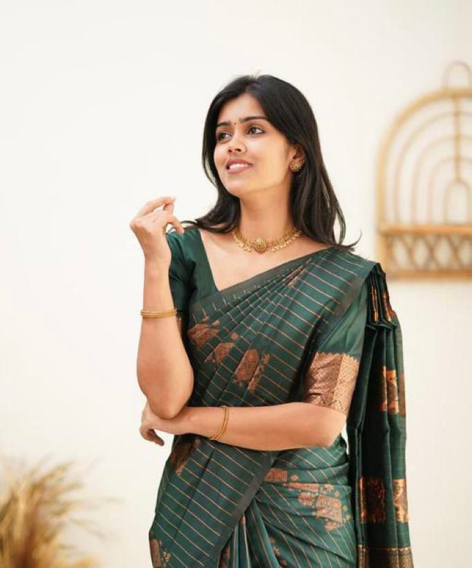 Precious Dark Green Soft Silk Saree With Classy Blouse Piece